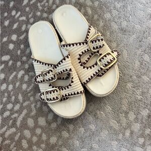 Source Unknown Cream and Brown Woven Wedges